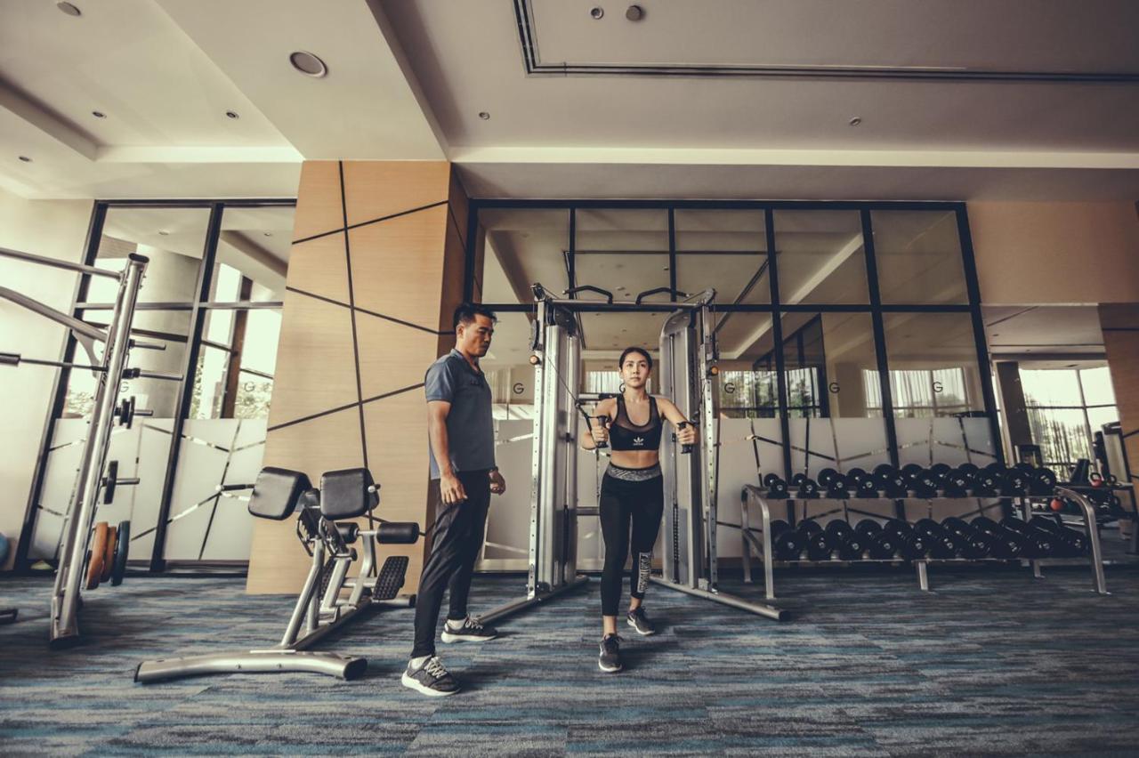Pullman Pattaya Hotel G - SHA Plus Certified Dış mekan fotoğraf The gym at the hotel